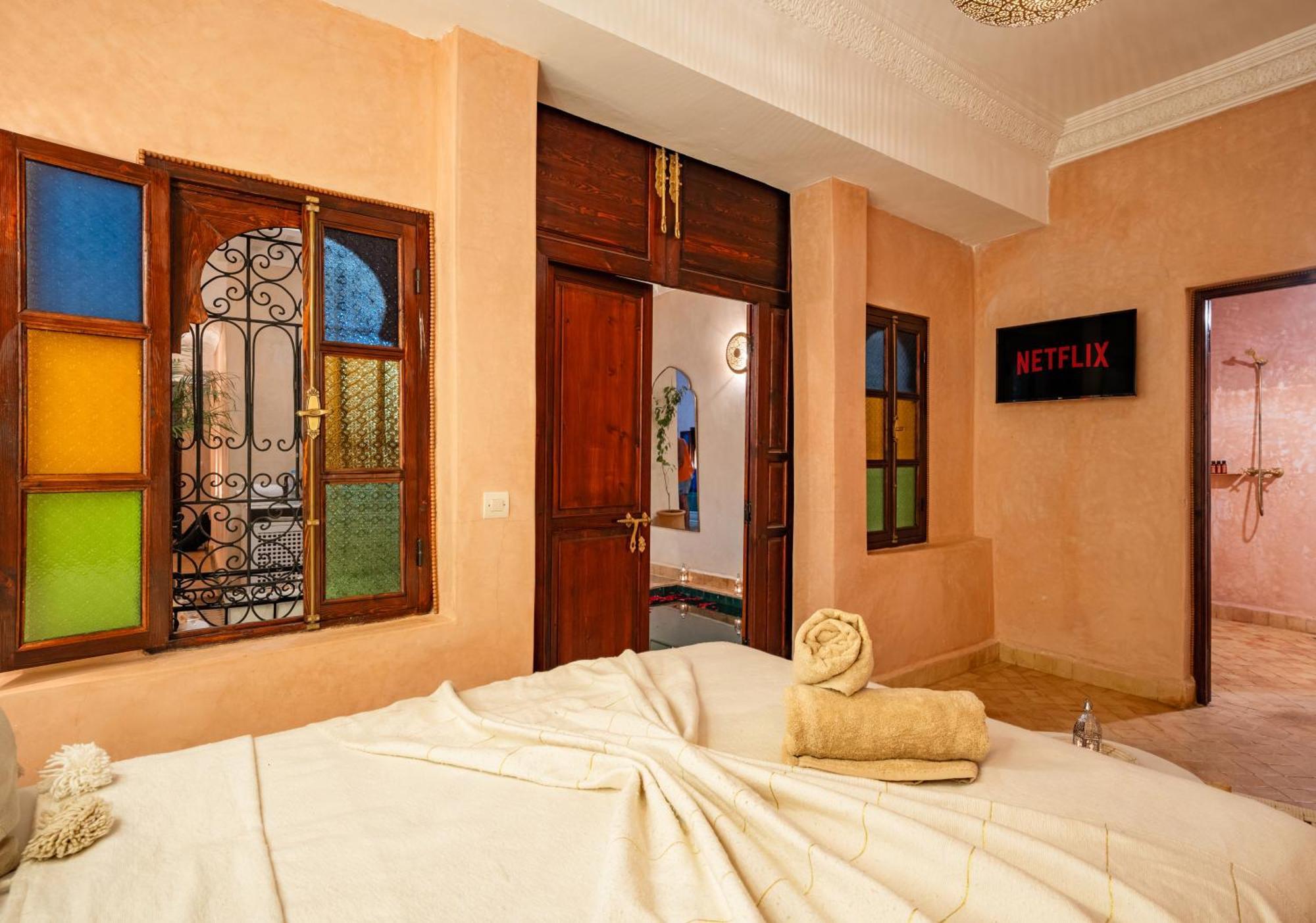 Prive Dar L'etoile - Jacuzzi Piscine & Petit Dej Inclus Ferienhaus