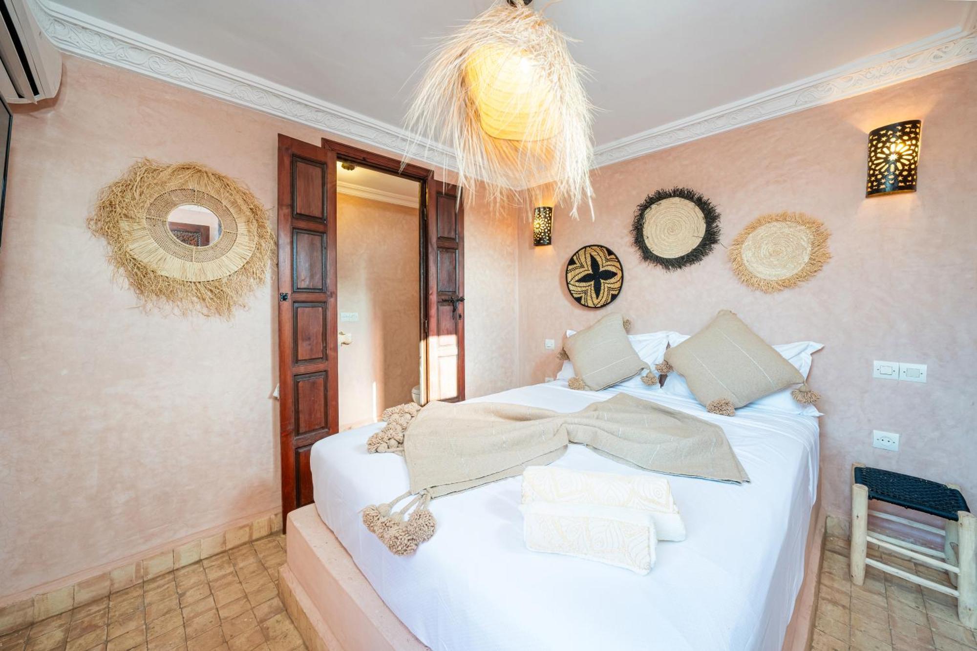 Prive Dar L'etoile - Jacuzzi Piscine & Petit Dej Inclus * Marrakesch