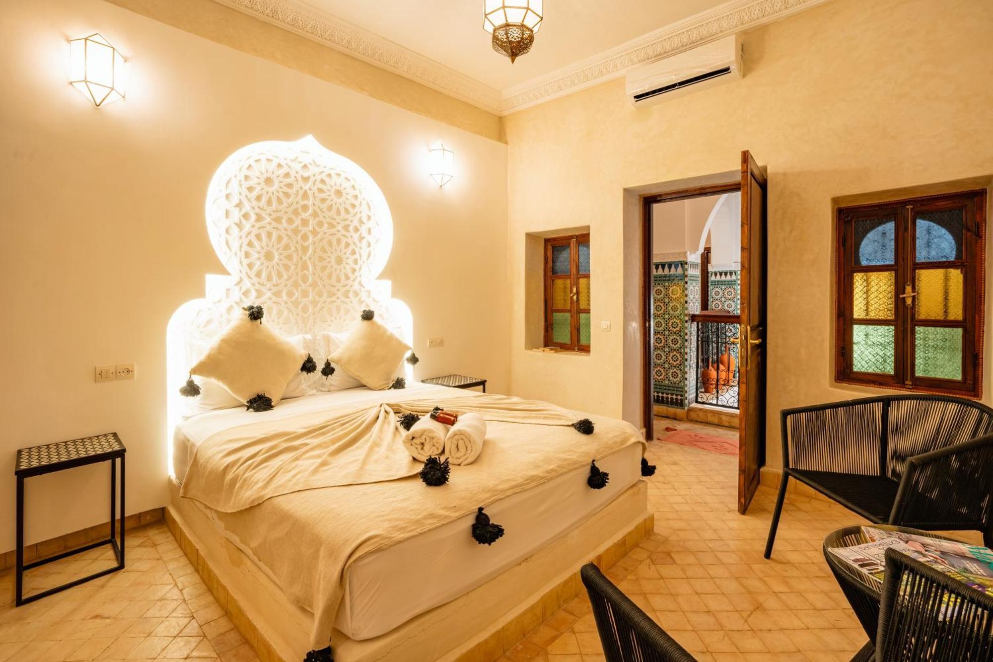 度假居 Prive Dar L'etoile - Jacuzzi Piscine & Petit Dej Inclus 马拉喀什